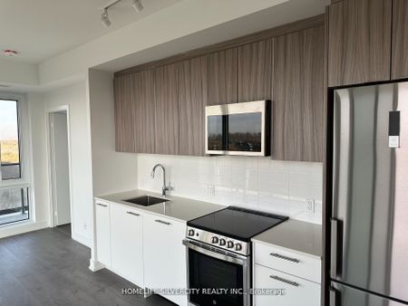 225 Veterans Drive #502 - Photo 2