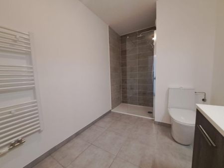 Location Appartement 1 pièce 31m² THONON LES BAINS 74200 - Photo 4