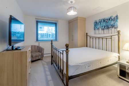 Azure West, The Hoe, Plymouth - Photo 3