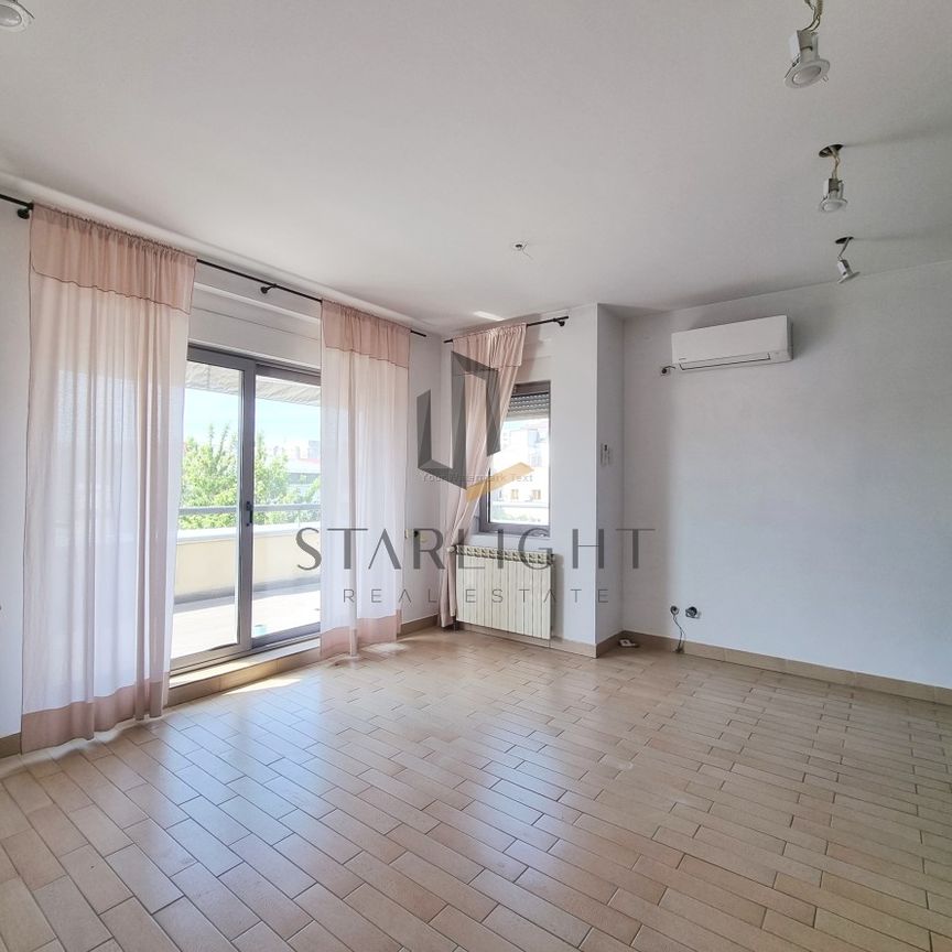 Dorobanti Rent | 3-bedroom Duplex & Roof-Top Terrace | Garage - Photo 1