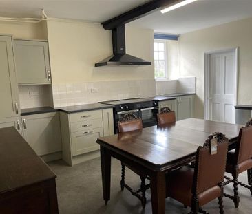 5 bedroom detached house to rent - Photo 5