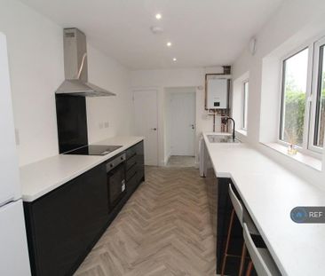 4 bedroom terraced house to rent - Photo 6