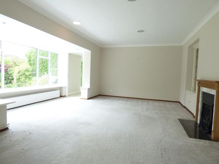 4 bedroom detached bungalow to rent - Photo 3