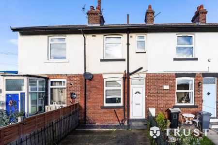 2 bedroom terraced house to rent - Photo 3