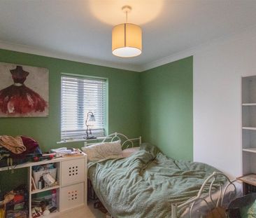 Manor Farm Close, Haverhill - Photo 4