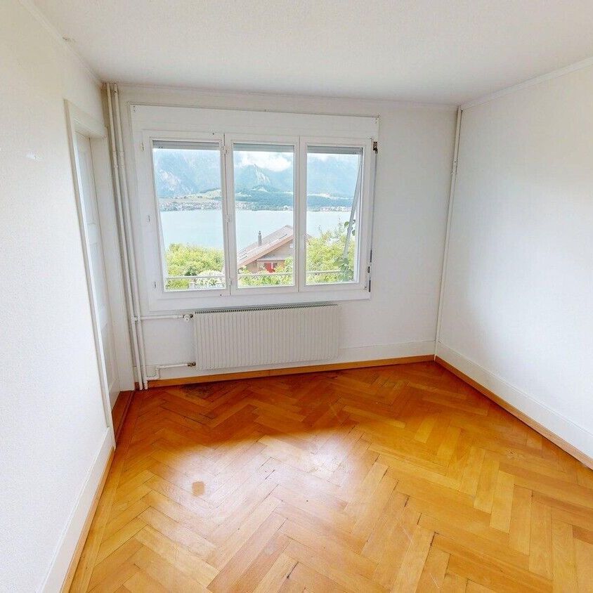 Appartement de 2 pièces avec salle polyvalente (rez-de-chaussée/sous-sol) à Hilterfingen - Photo 1