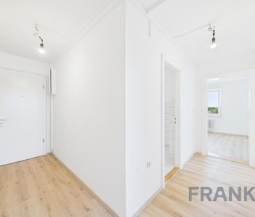 Lichtdurchflutete 2,5-Zimmer-Wohnung mit ca. 71,46m² Wohnfläche und... - Foto 6