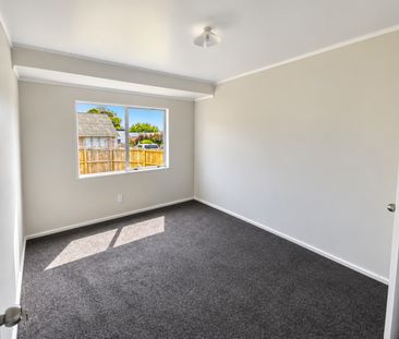 15A Christmas Road, Manurewa, Auckland - Photo 4