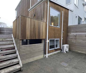 Modern living in Karori - Photo 5