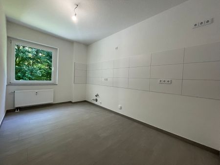 *Balkonwohnung*Erstbezug nach Sanierung*1ALage* - Foto 3