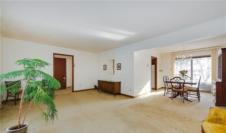 For Lease - 787 INNISFIL BEACH Road, Innisfil, Ontario - Photo 2