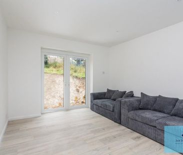 5 bedroom house of multiple occupation to rent - Photo 2