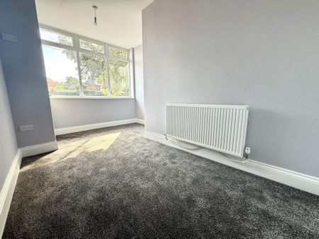 5 bedroom semi-detached house to rent - Photo 2