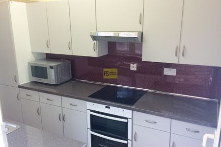 298 Hubert Road - Photo 5