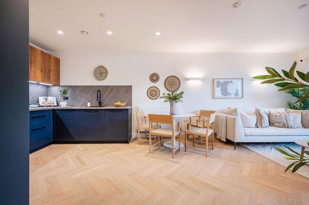 3 bedroom flat to rent - Photo 1