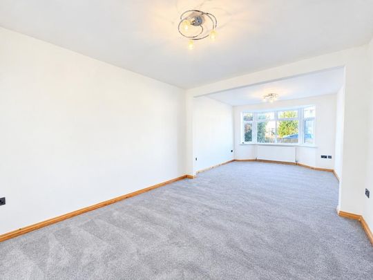 3 bedroom semi-detached house to rent - Photo 1