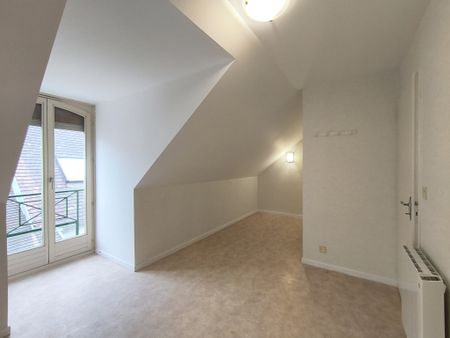Location Appartement 2 pièces 37m² BAUME LES DAMES 25110 - Photo 2