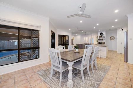 28 Pacific Avenue, Bushland Beach - Photo 2