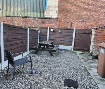 2 bedroom house to rent - Photo 2