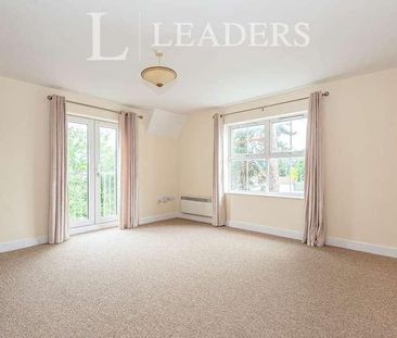 Pembroke Court, Oriental Road, GU22 - Photo 5