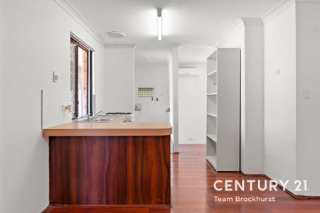 Freshly Renovated 3-Bedroom Home – Move-In Ready Comfort&excl; - Photo 3