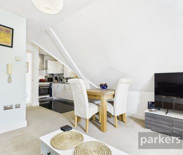 Millins Yard, 99B High Street, Witney, Oxfordshire, OX28 - Photo 4