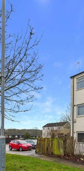 Arbour View Court, Northampton, NN3 - Photo 2