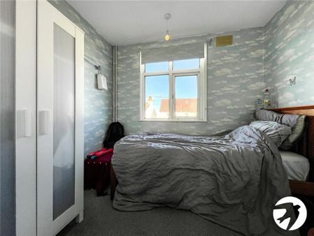 4 bedroom terraced house to rent - Photo 5