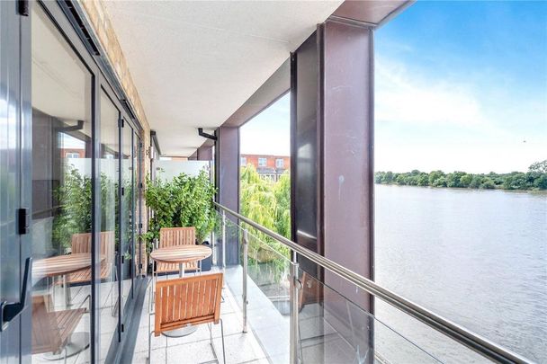 3 bedroom townhouse to rent - Photo 1