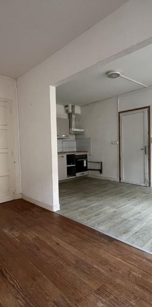 Location Appartement 2 pièces 48m² AIRE SUR L ADOUR 40800 - Photo 1