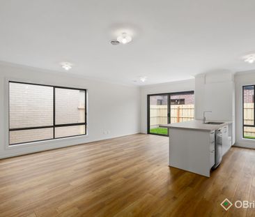 8 Carswell Street, Armstrong Creek, Vic 3217 - Photo 6