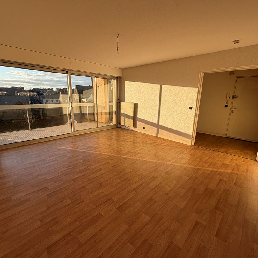 Location Appartement 2 pièces 56m² - Photo 2