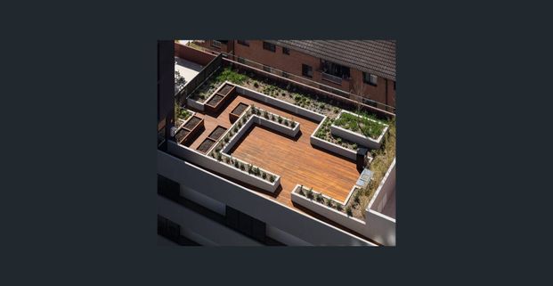 Spacious 2 bedrooms 2 bathrooms apartment with spectacular city views - Photo 1