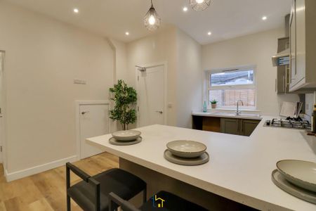 1 bedroom in a house share to rent - Photo 5