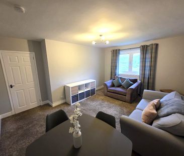 2 bedroom flat to rent - Photo 2