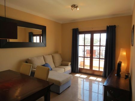 Penthouse For Long Term Rental In Frigiliana - Photo 3