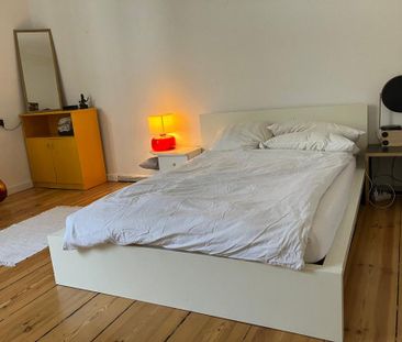 ZIMMER FREI in 2-er WG (Altbau) / nice room in great 3-room flat - Photo 1