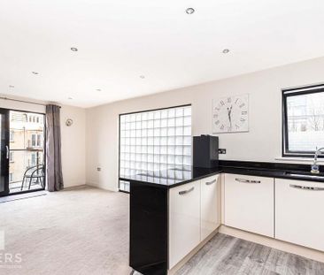 2 bedroom apartment to rent - Photo 5