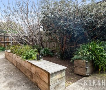 “Stylish, Light-Filled Ground Floor Apartment in Prime Footscray Lo... - Photo 2