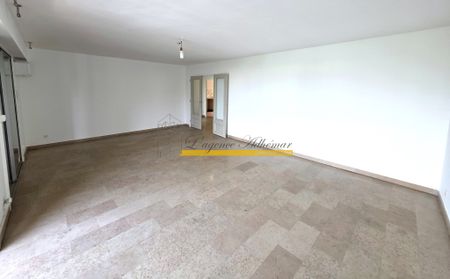 Location Appartement 5 pièces 133m² MONTELIMAR 26200 - Photo 3