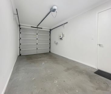 Modern, Light-Filled Home in a Prime Woy Woy Location - Photo 5