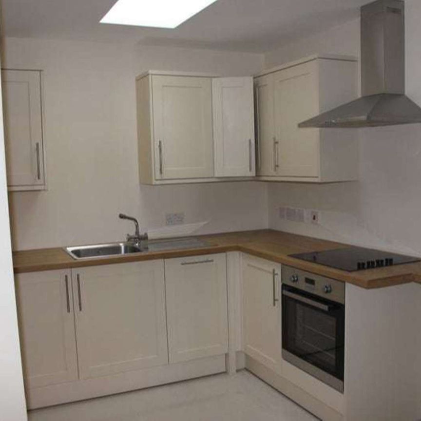 Goldington Road Room 3 - Photo 1