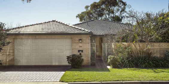 North-Facing, Impeccably Renovated Five Bedroom Family Home Close to Everything - Photo 3