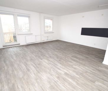 3-Zimmer-Wohnung, Bad mit Badewanne, frisch saniert - Photo 1