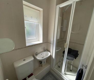 2 bedroom terraced house to rent - Photo 6