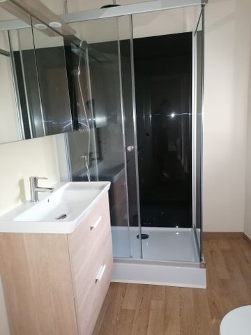 Location Maison 6 pièces 110m² CERISY LA SALLE 50210 - Photo 5