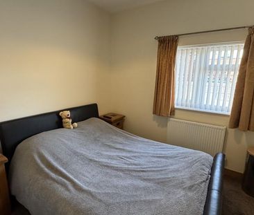 2 bedroom ground floor flat to rent - Photo 4