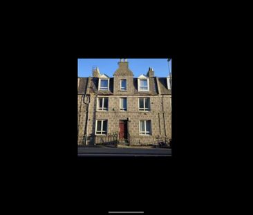 1 Bed Flat, Menzies Road, AB11 - Photo 3