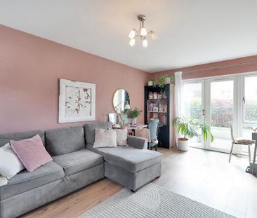 3 bedroom semi-detached house to rent - Photo 4