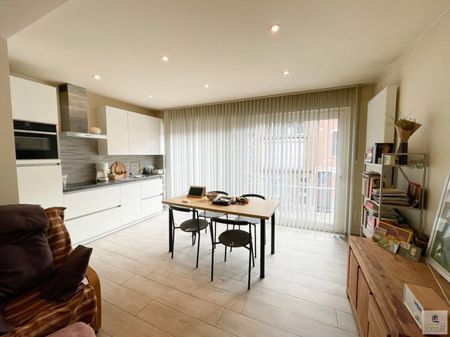 Gerenoveerd app. met ruim terras - Photo 2